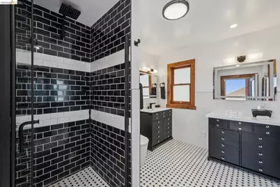 933 37th St, Oakland, CA 94608 - Photo 21