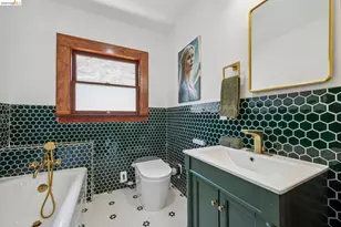 933 37th St, Oakland, CA 94608 - Photo 31