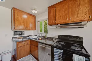 20940 Locust St, Hayward, CA 94541 - Photo 13