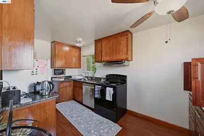 20940 Locust St, Hayward, CA 94541 - Photo 11