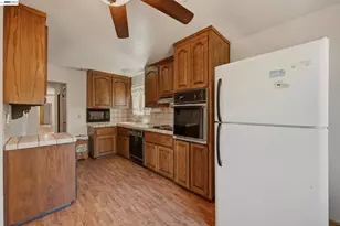 20940 Locust St, Hayward, CA 94541 - Photo 15