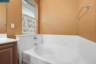 2147 Tsushima St, Hercules, CA 94547 - Photo 37