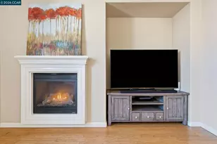 2147 Tsushima St, Hercules, CA 94547 - Photo 25