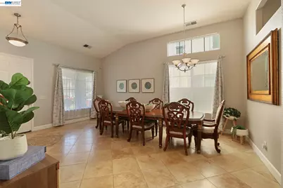 1762 Ashtree Ct, Tracy, CA 95376 - Photo 5