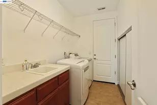 1762 Ashtree Ct, Tracy, CA 95376 - Photo 19
