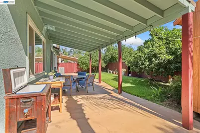 1762 Ashtree Ct, Tracy, CA 95376 - Photo 43
