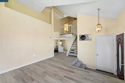 1007 Valley Oak Way, Fairfield, CA 94533 - Photo 9