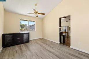 1007 Valley Oak Way, Fairfield, CA 94533 - Photo 15