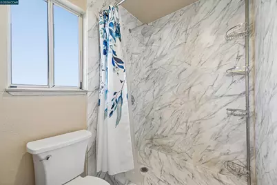 1007 Valley Oak Way, Fairfield, CA 94533 - Photo 21