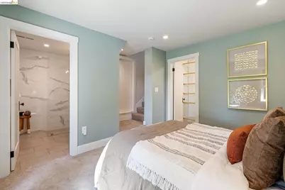 2431 Frances St, Oakland, CA 94601 - Photo 21