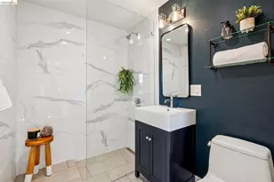 2431 Frances St, Oakland, CA 94601 - Photo 23