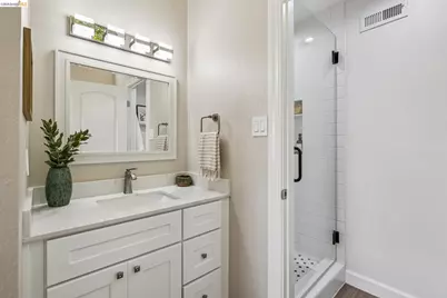 1174 Richmond St, El Cerrito, CA 94530 - Photo 27