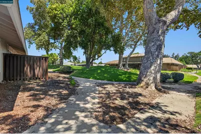 2071 Olivera Rd #D, Concord, CA 94520 - Photo 29