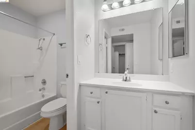 580 Canyon Oaks #D, Oakland, CA 94605 - Photo 29