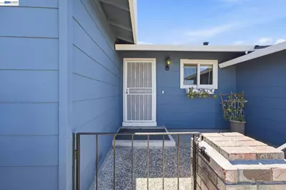 3865 Polton Place Way, San Jose, CA 95121 - Photo 5