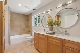 5649 Castle Dr, Oakland, CA 94611 - Photo 23