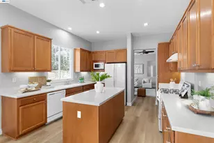 327 Goodall Dr, Mountain House, CA 95391 - Photo 15