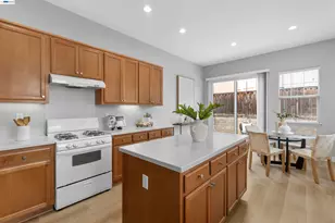 327 Goodall Dr, Mountain House, CA 95391 - Photo 17