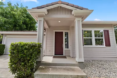 327 Goodall Dr, Mountain House, CA 95391 - Photo 5