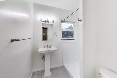 508 Valle Vista, Oakland, CA 94610 - Photo 3