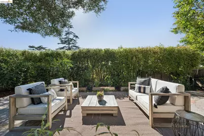 822 Mendocino Ave, Berkeley, CA 94707 - Photo 87