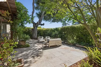 822 Mendocino Ave, Berkeley, CA 94707 - Photo 89