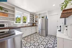 8 Lander Dr, Martinez, CA 94553 - Photo 23