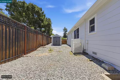 8 Lander Dr, Martinez, CA 94553 - Photo 59