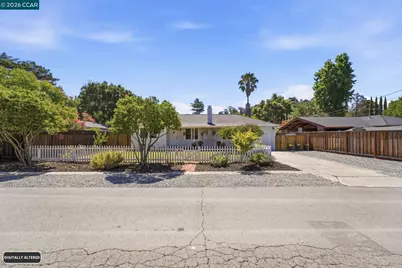 8 Lander Dr, Martinez, CA 94553 - Photo 5