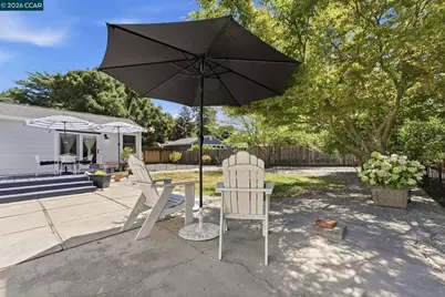 8 Lander Dr, Martinez, CA 94553 - Photo 49