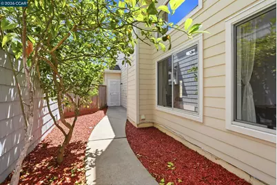 11 Seabreeze Dr, Richmond, CA 94804 - Photo 35