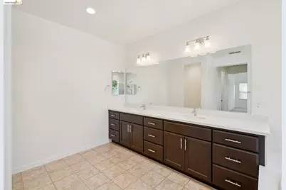 320 Heritage Ln, Dixon, CA 95620 - Photo 35
