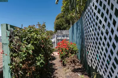 2540 Tara Hills Drive, San Pablo, CA 94806 - Photo 67