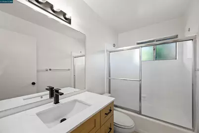 36 Miramonte Dr, Moraga, CA 94556 - Photo 13
