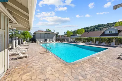 36 Miramonte Dr, Moraga, CA 94556 - Photo 17