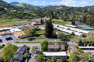 36 Miramonte Dr, Moraga, CA 94556 - Photo 21