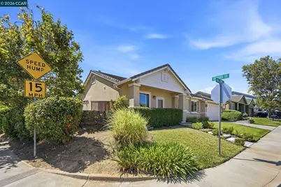 4402 Mira Loma Dr, Pittsburg, CA 94565 - Photo 3