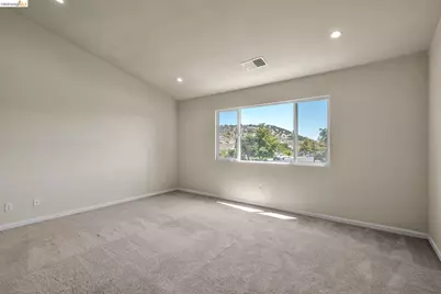 544 Pine Creek Cir, Fairfield, CA 94534 - Photo 17
