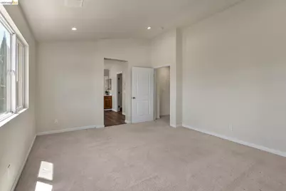 544 Pine Creek Cir, Fairfield, CA 94534 - Photo 19