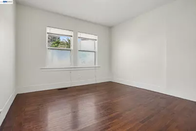 1520 51st Ave, Oakland, CA 94601 - Photo 21