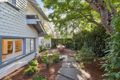 67 Lincoln Ave, Piedmont, CA 94611 - Photo 57