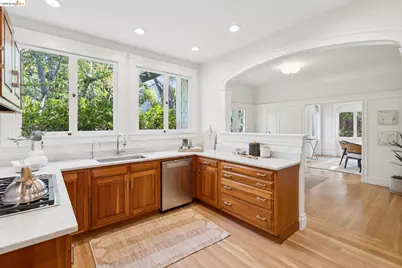 67 Lincoln Ave, Piedmont, CA 94611 - Photo 21