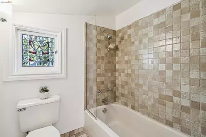67 Lincoln Ave, Piedmont, CA 94611 - Photo 37