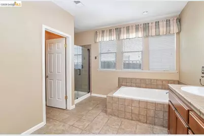 2533 Crescent Way, Discovery Bay, CA 94505 - Photo 13