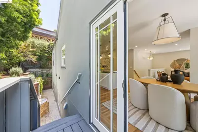 136 Arbor Dr, Piedmont, CA 94610 - Photo 45