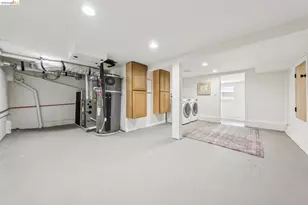 136 Arbor Dr, Piedmont, CA 94610 - Photo 41