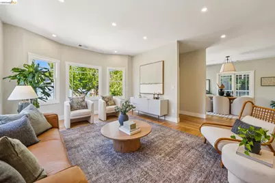 136 Arbor Dr, Piedmont, CA 94610 - Photo 5