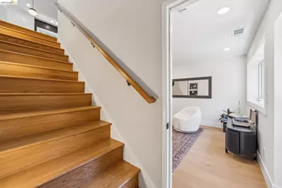 136 Arbor Dr, Piedmont, CA 94610 - Photo 25