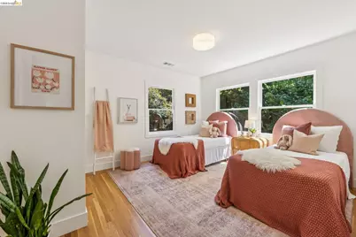 136 Arbor Dr, Piedmont, CA 94610 - Photo 21