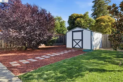 1829 Elkwood Dr, Concord, CA 94519 - Photo 37